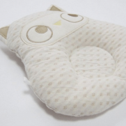 赤ちゃんの枕はいつから必要　タオルで手作り枕の作り方　赤ちゃん用ドーナツ型枕